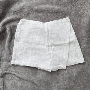 Abercrombie & Fitch White Mini skort Skirt